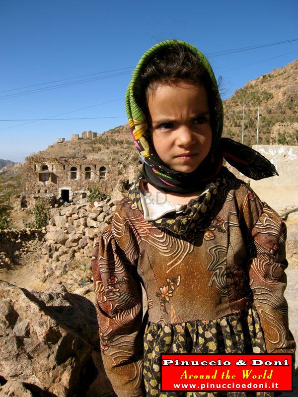 Yemen - From Shahara to valley - 12.jpg